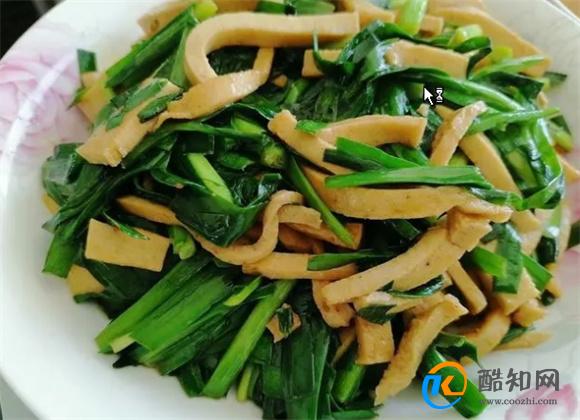 成本不到10块的豆干炒韭菜，嫩滑爽口，一点都不输给大鱼大肉