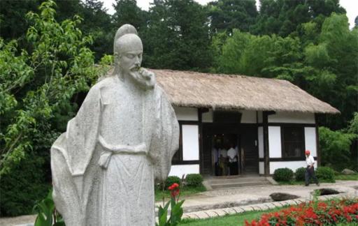 香山居士是谁 香山居士简介