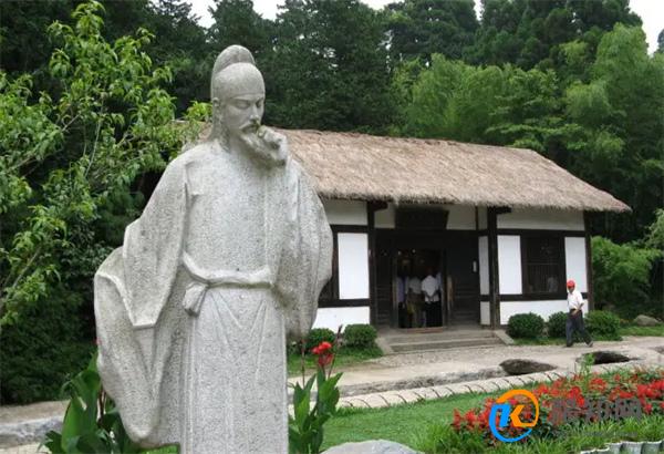 香山居士是谁 香山居士简介