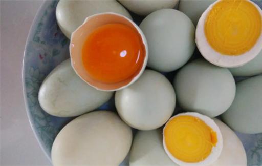 鸭蛋的营养价值 鸭蛋的功效与作用