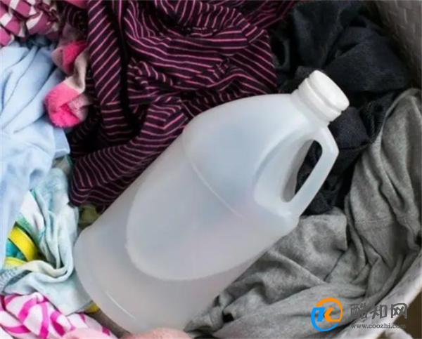 长知识 咖哩 酱油 圆珠笔 十种去除衣服脏污超实用小技巧 