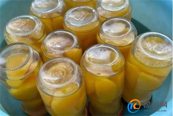 每年必做的黄桃罐头 做上几十瓶 放半年都不会坏