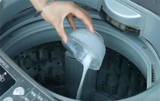 怎样清洗洗衣机 最简单的洗衣机清洗法