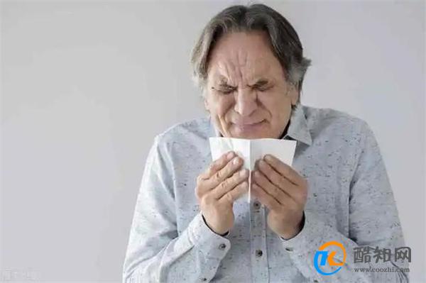 痰是肺部健康的信号 咳出黑痰 黄痰 白痰 分别说明什么问题 