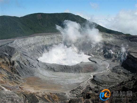 印尼伊里莱沃托洛科火山发生喷发 火山喷发有何危害