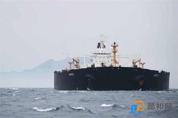 伊朗海军扣押一艘美国油轮 以回应美国去年窃取石油
