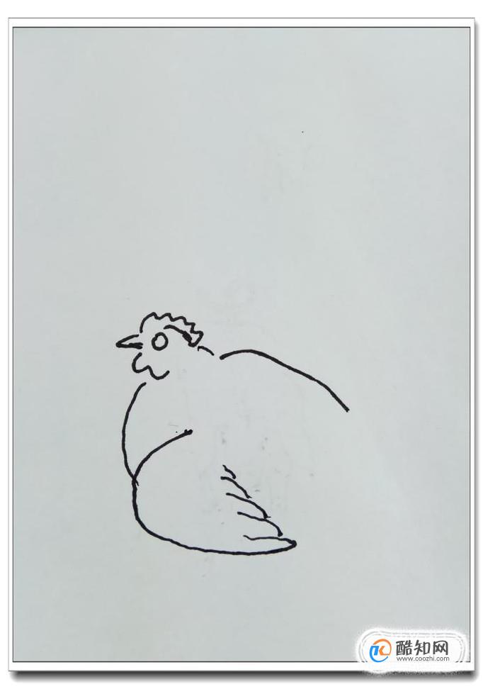 再用一个大的弧线和一些小曲线,画出母鸡的翅膀,母鸡趴窝的时候