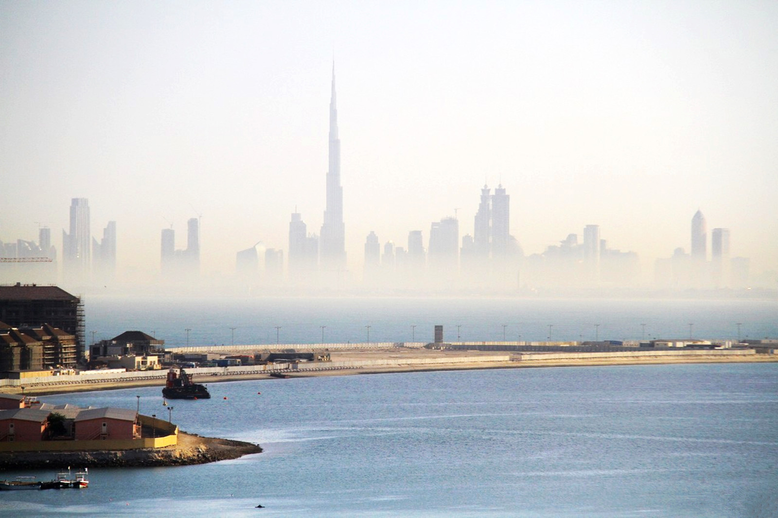 水上飞机俯瞰脑洞大开的迪拜建筑，惊现海市蜃楼般的梦幻美景!