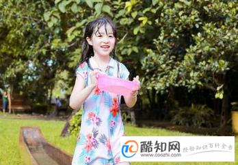 姓何的女孩名字大全