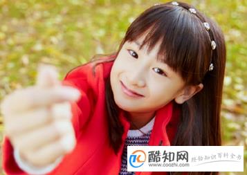 姓何的女孩名字大全