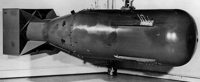 第一颗原子弹爆炸成功是哪一年？