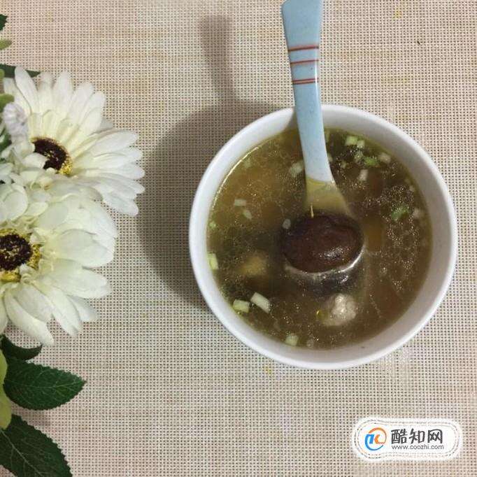 如何做香菇肉丸汤？