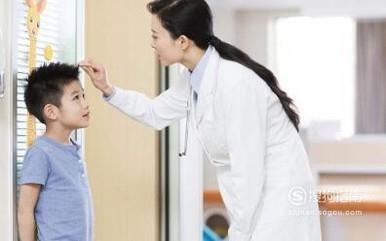 男孩青春期是不是长高很快