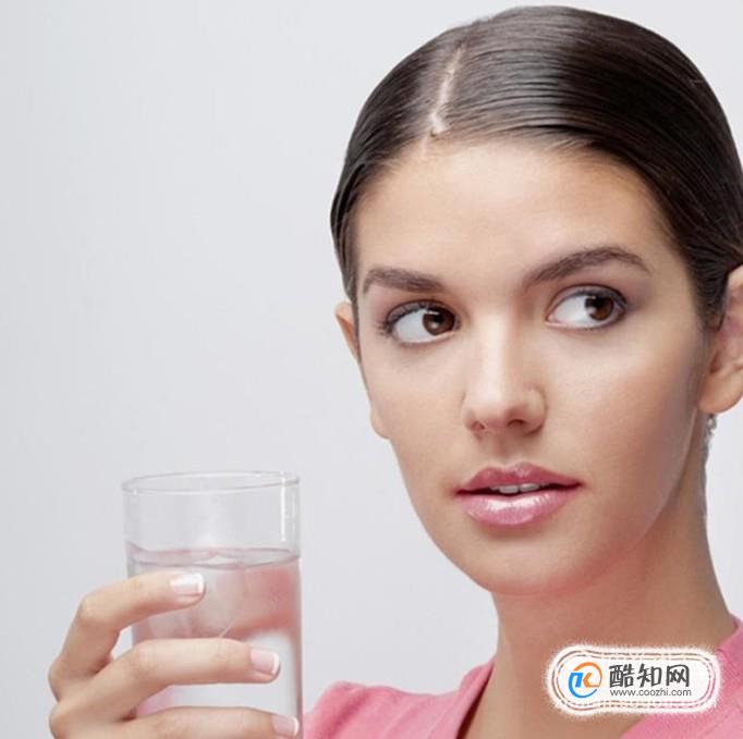喝水是防御秋燥最简单的方法，怎样喝水更健康？