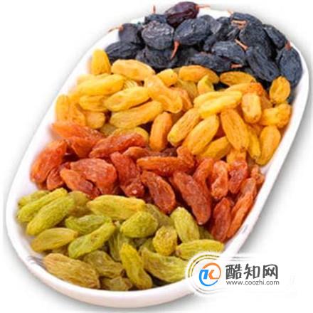 葡萄干泡水喝有什么功效和作用