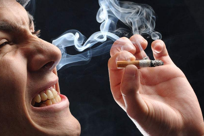 一天抽一包多烟的人,会不会少活几年或者十几年啊?