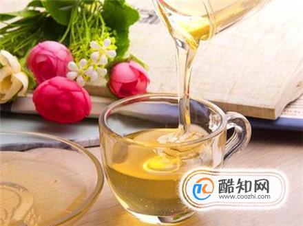 每天喝蜂蜜水的好处和用法？