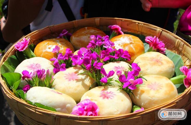 丽江古城鲜花饼哪家好吃,吃丽江鲜花饼要注意什么
