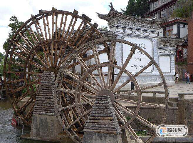 到丽江坐飞机哪个机场,丽江机场到丽江古城有多远