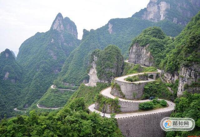 天门山盘山公里在哪里，天门山坐车上山要多久
