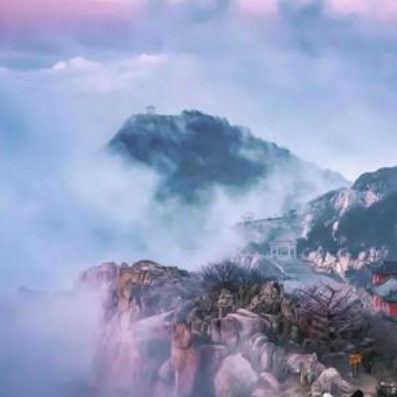 会当凌绝顶一览众山小写的是哪座山？
