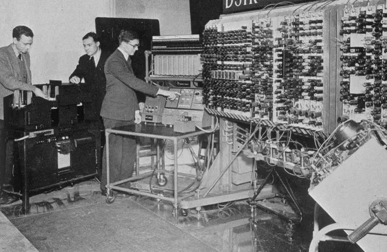 01世界上第一台通用计算机eniac于1946年2月14日在美国宾夕法尼亚
