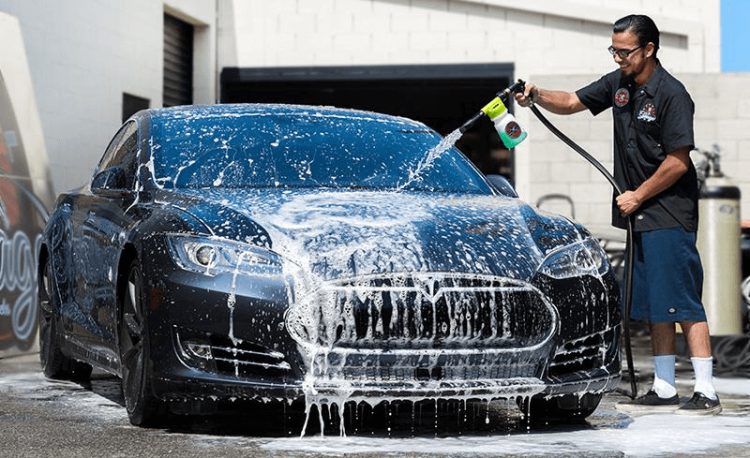 正确洗车的顺序和方法你知道吗？