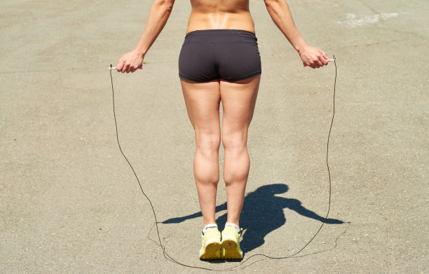 想要跳绳减肥应该怎么办？