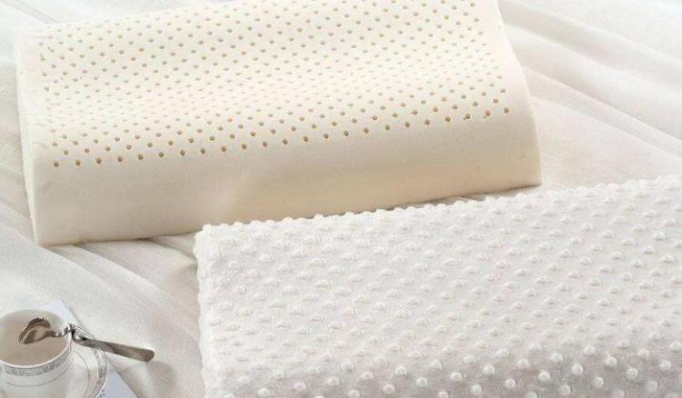 在选购乳胶枕头时需要注意哪些问题？