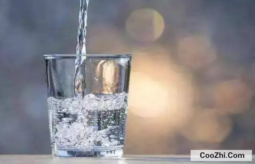 早上喝水该喝什么水，又有什么作用呢？