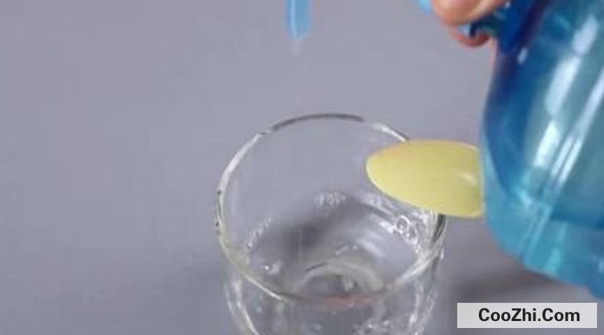 如何制作好用的泡泡水