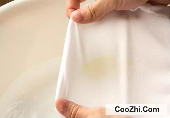 衣服上的茶渍怎么去除