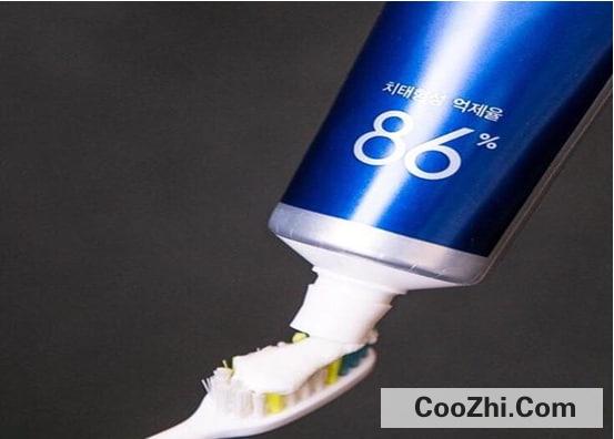 使用牙膏的误区