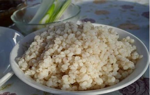 高粱米饭配什么菜