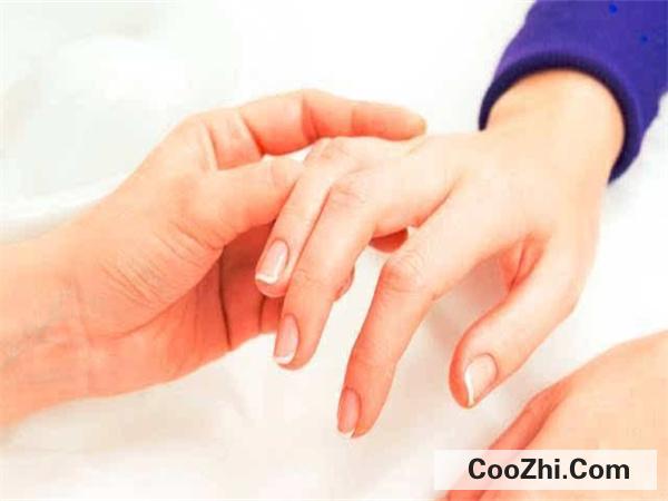 指甲脆弱易断吃什么好