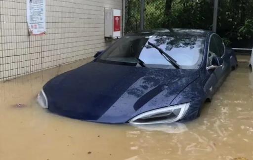 车被水泡了怎么办