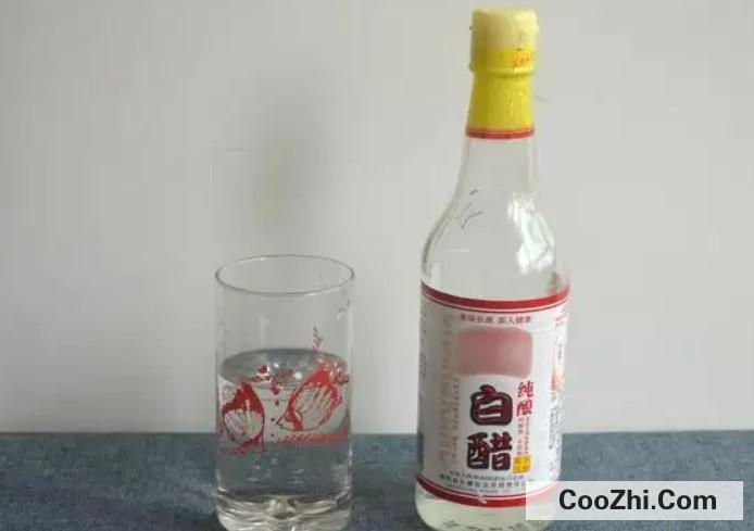 白色的墙壁弄脏了怎么办