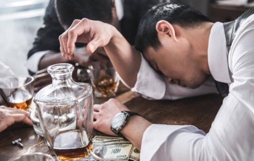 喝完酒之后多长时间能酒醒
