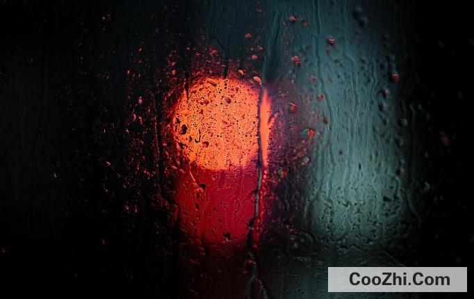 下雨天出门要注意什么
