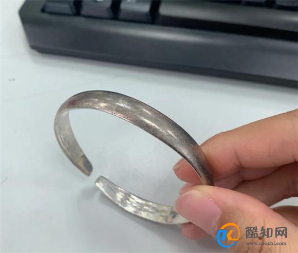 银手镯黑了怎么办才能变回原色