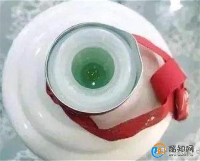 为什么茅台酒瓶口有两颗玻璃珠，有什么用？答案你万万想不到