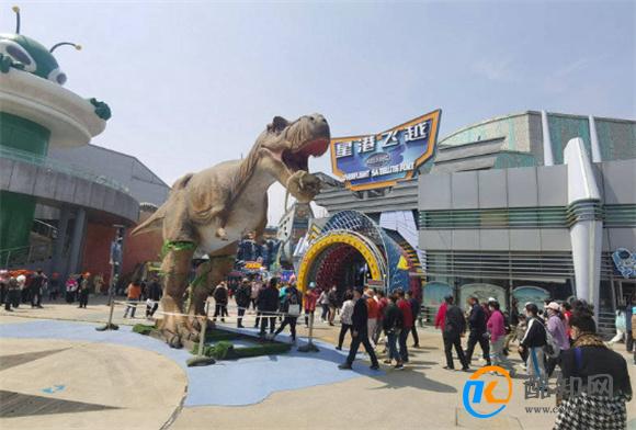 乐多港卡乐星球五一上新“卡乐穿越季-穿越侏罗纪”活动
