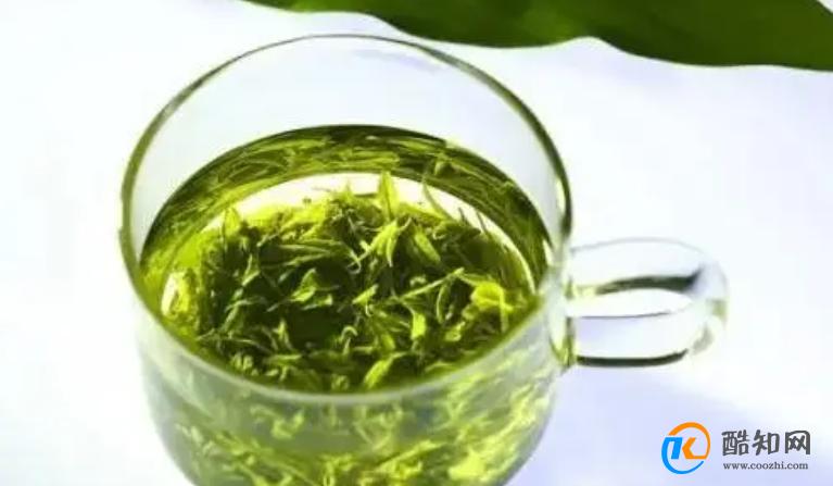 绿茶是高血压的“加速剂”？医生呼吁：稳定血压，“4水”请少喝