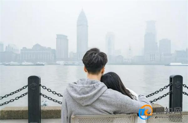 追求女人可以用三个“方法”,学会了一个,她对你念念不忘