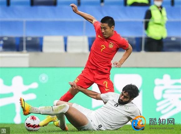 国足热身赛2-0巴勒斯坦 终结14年不胜对手尴尬纪录 球员欢呼