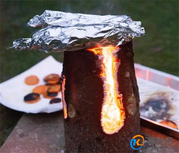 露营时烹饪食物的一种快速简便方法 教你制作一个标准的瑞典火炬