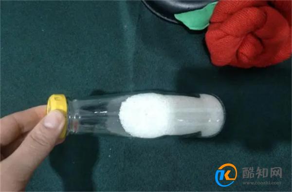 蚝油瓶子不要再扔了  他比耗油更值钱  赶紧来看看吧 早看早受益