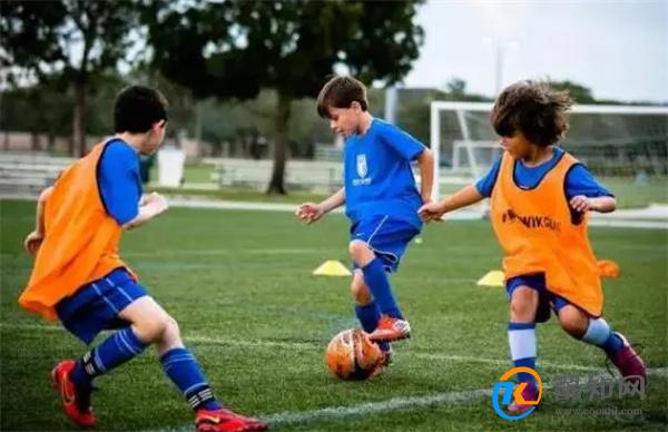 踢足球会影响孩子长高吗 儿童踢足球影响身高吗