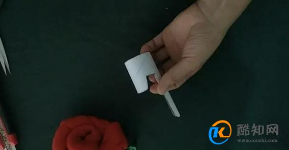 切记，保鲜膜纸筒别再扔，一割一剪解决男女大问题，学会赶紧试试