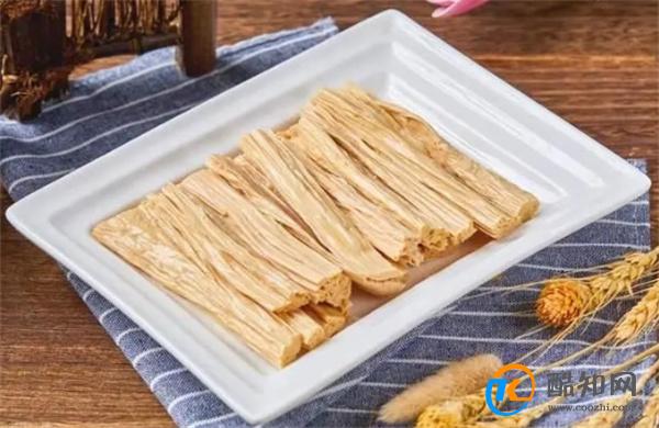 干腐竹用清水难泡发？教你几个妙招，分分钟就能泡软，筋道不夹生